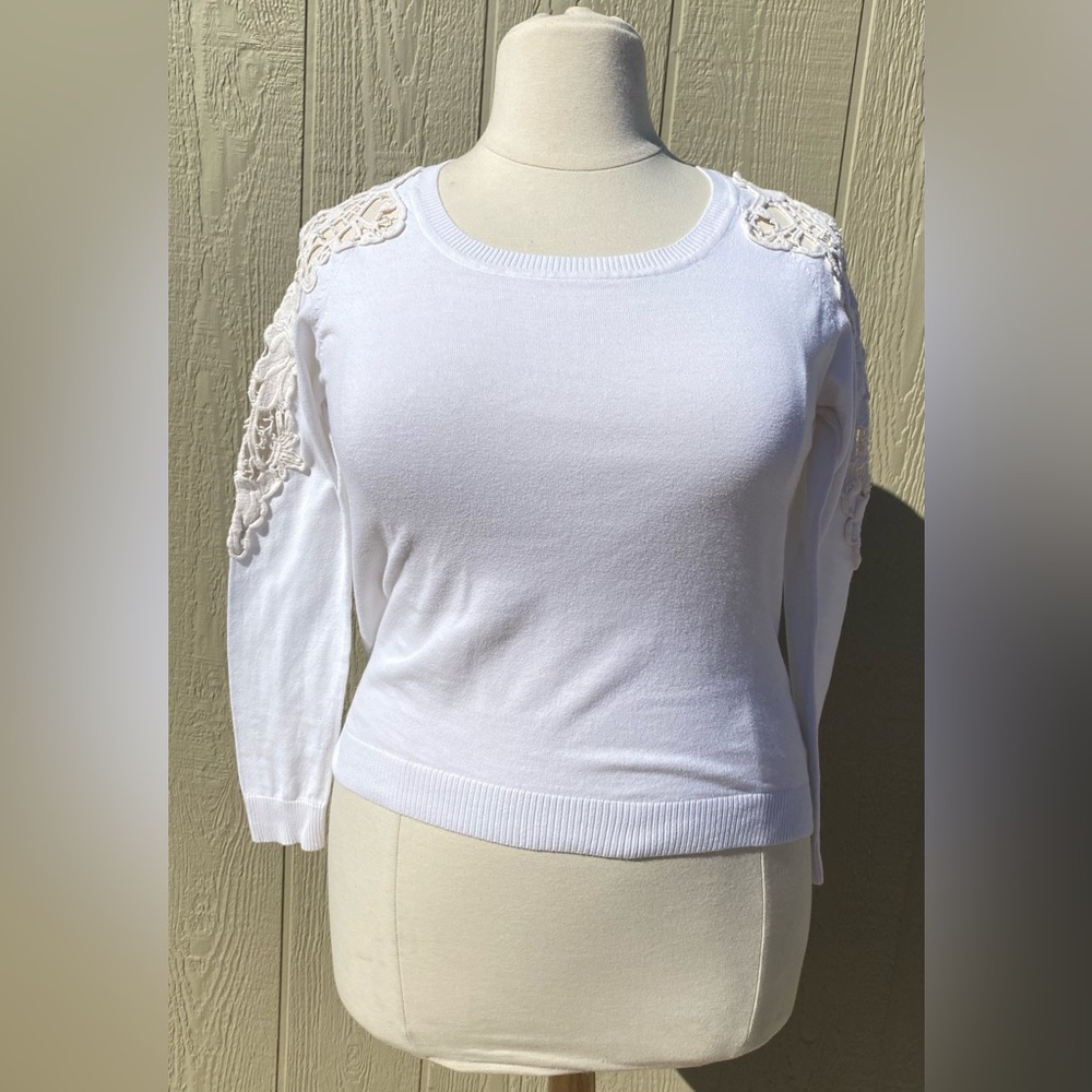 Charlotte Large White Lace Shirt